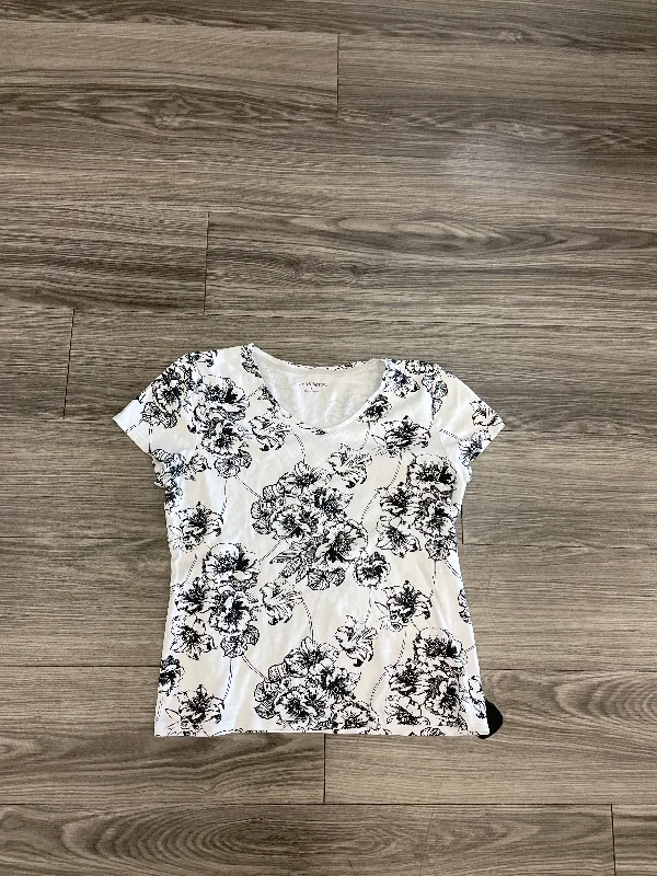 Top Short Sleeve By Croft And Barrow  Size: L